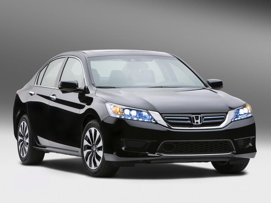  Honda Accord Hybrid Touring 2013 года  (US) (фото 30 из 30)